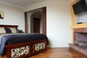 Гостиница Altura Rooms & Suites  Кито